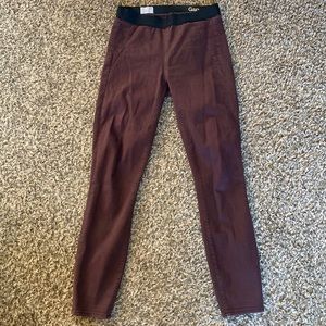 Women’s Gap pull on Legging size 26 R
